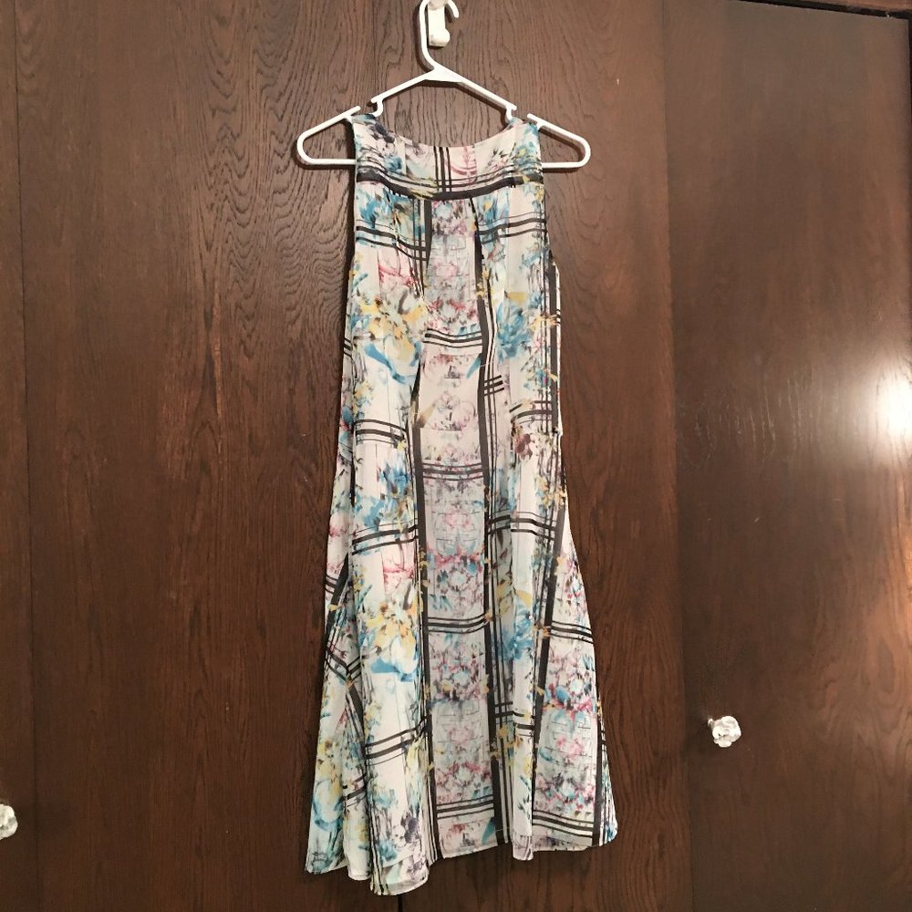 Chelsea28 White Graphic Print Dress